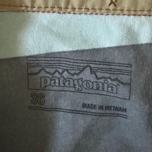 PATAGONIA‎ Size 36 Wavefarer Boardshorts Striped Swim Surf Blue, Red, White - Picture 6 of 7